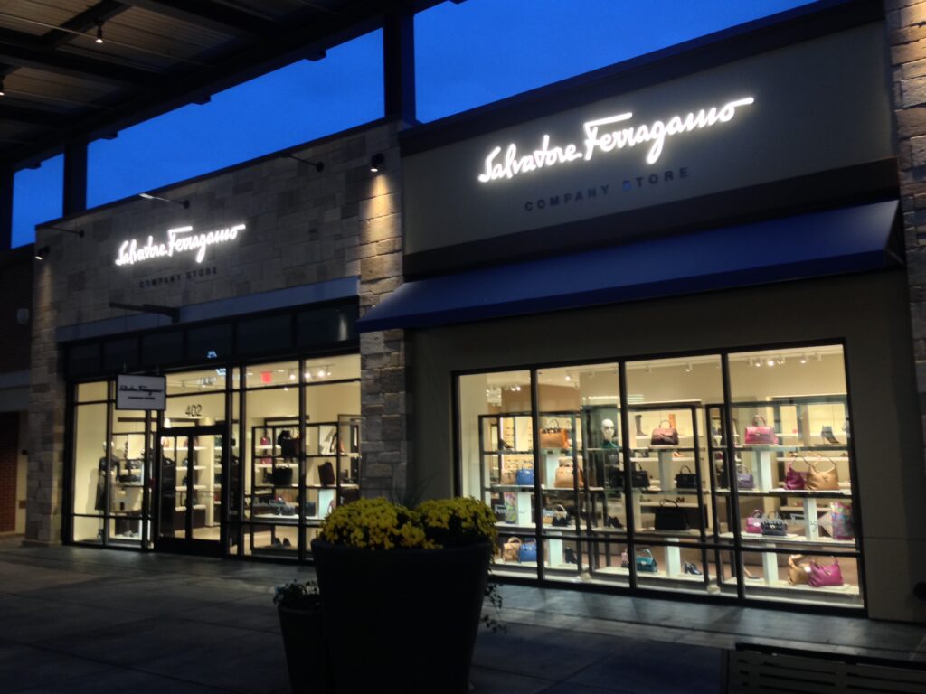 16383 - Ferragamo (2)