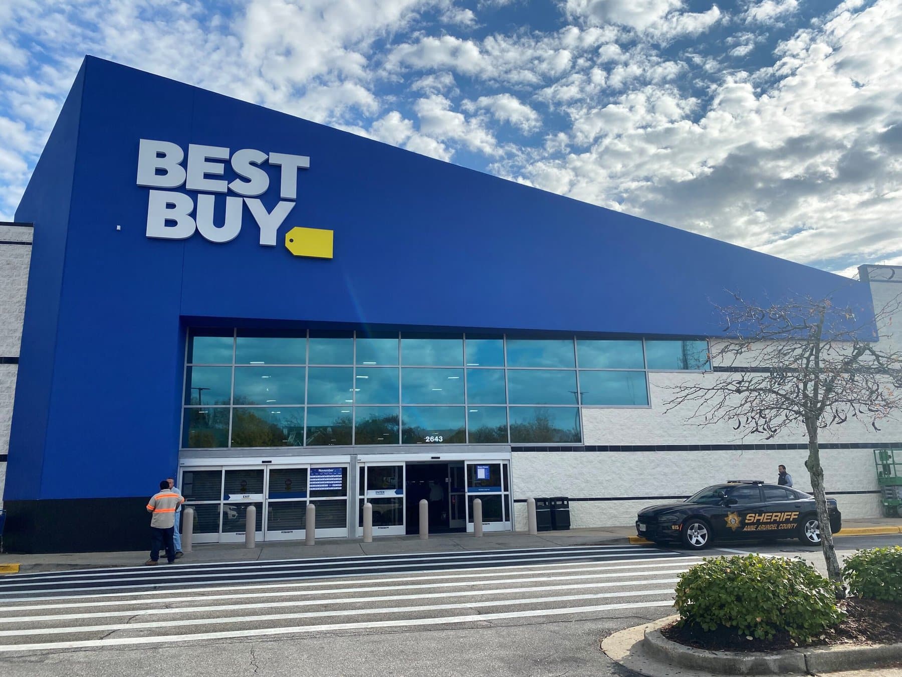 22497-Best Buy3