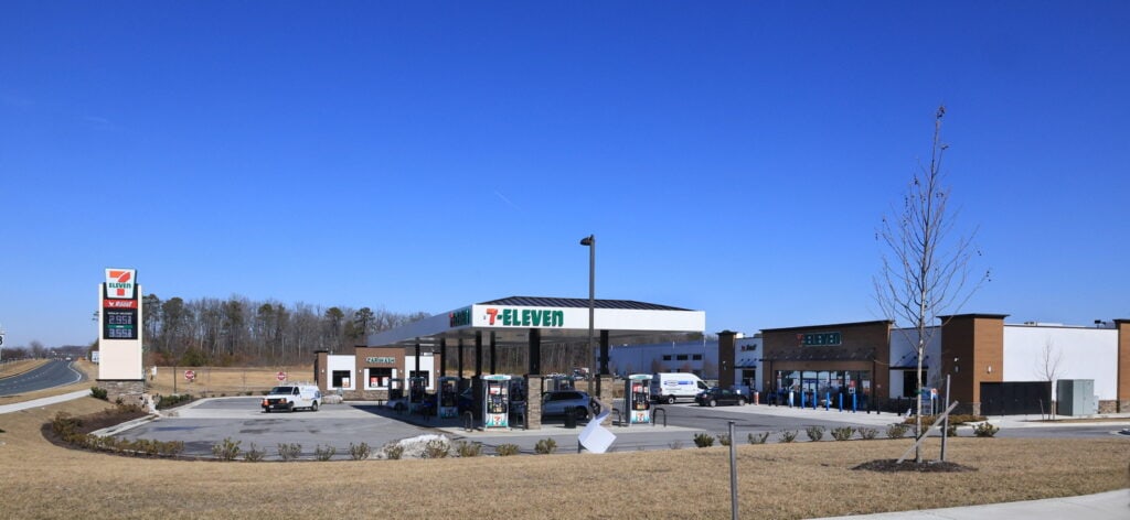 7-11 Middle River 7